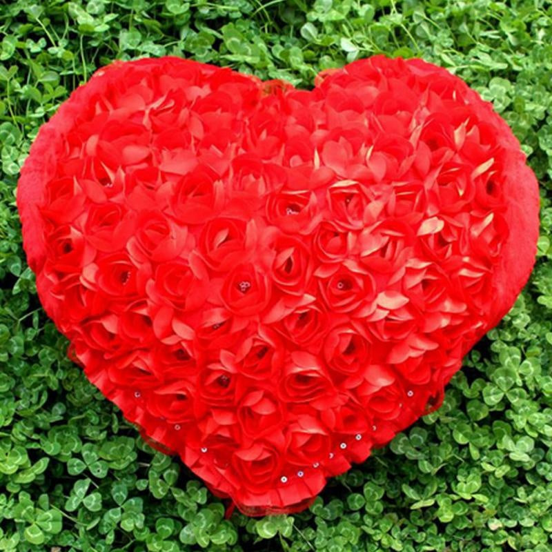 Rose Love Pillow- Rosformad Prydnadskudde